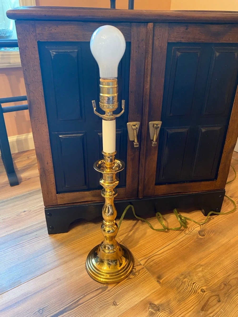 Vintage candlestick table lamp polished brass (plate?)
